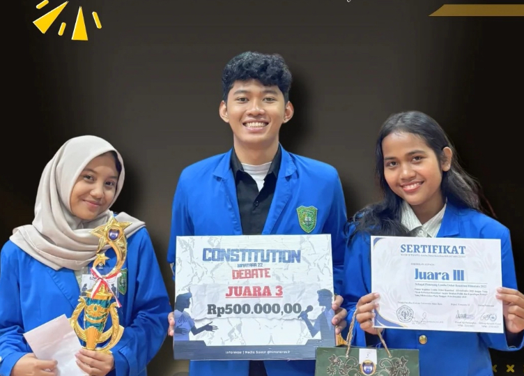 Juara 3 Himatara Debate Competition