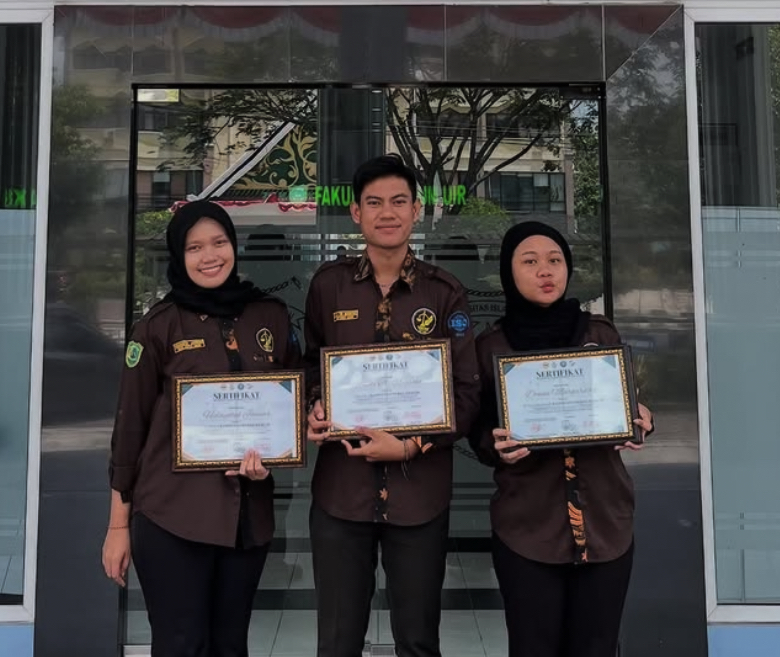 Juara 1 LP2DH Debate Competition Universitas Lambung Mangkurat